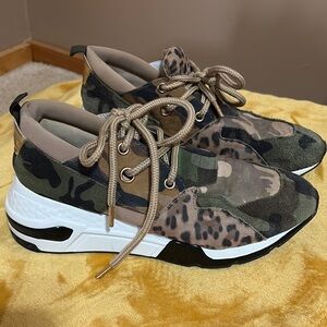 Steve Madden Green and White Sneakers with Chunky Sole